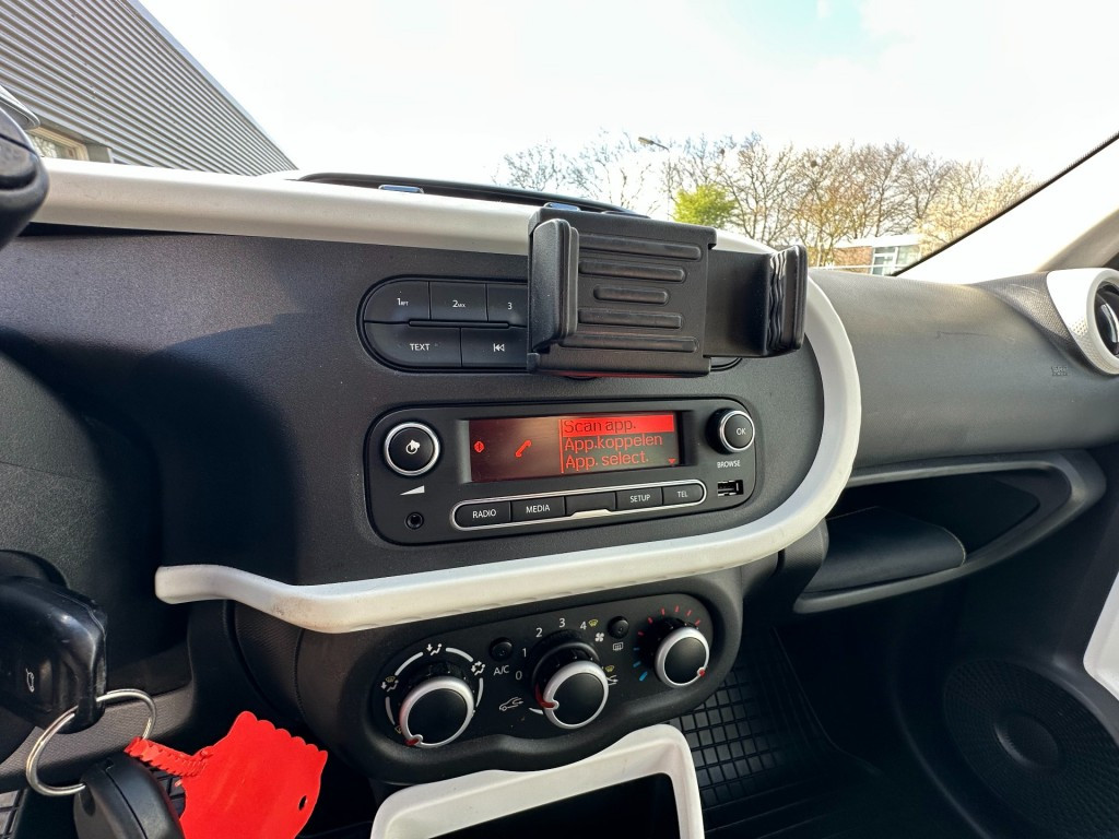 Renault Twingo 1.0 sce collection lm velgen. ac lm