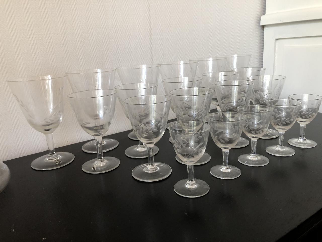 Oud glasservies 21-delig