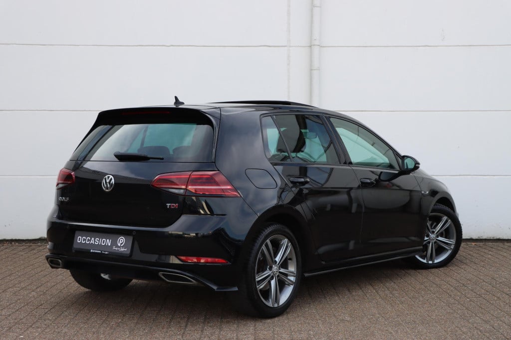 Volkswagen Golf 1.6 tdi highline r-line