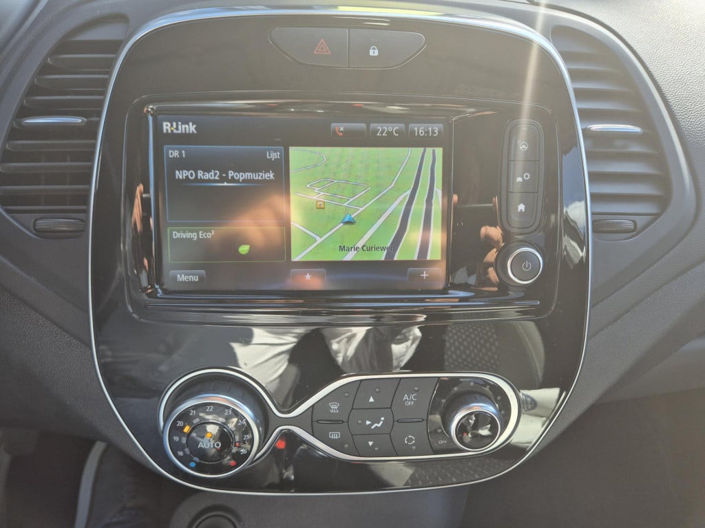 Renault Captur 1.3 tce 130 intens camera, navigatie, trekhaak, pack easy li