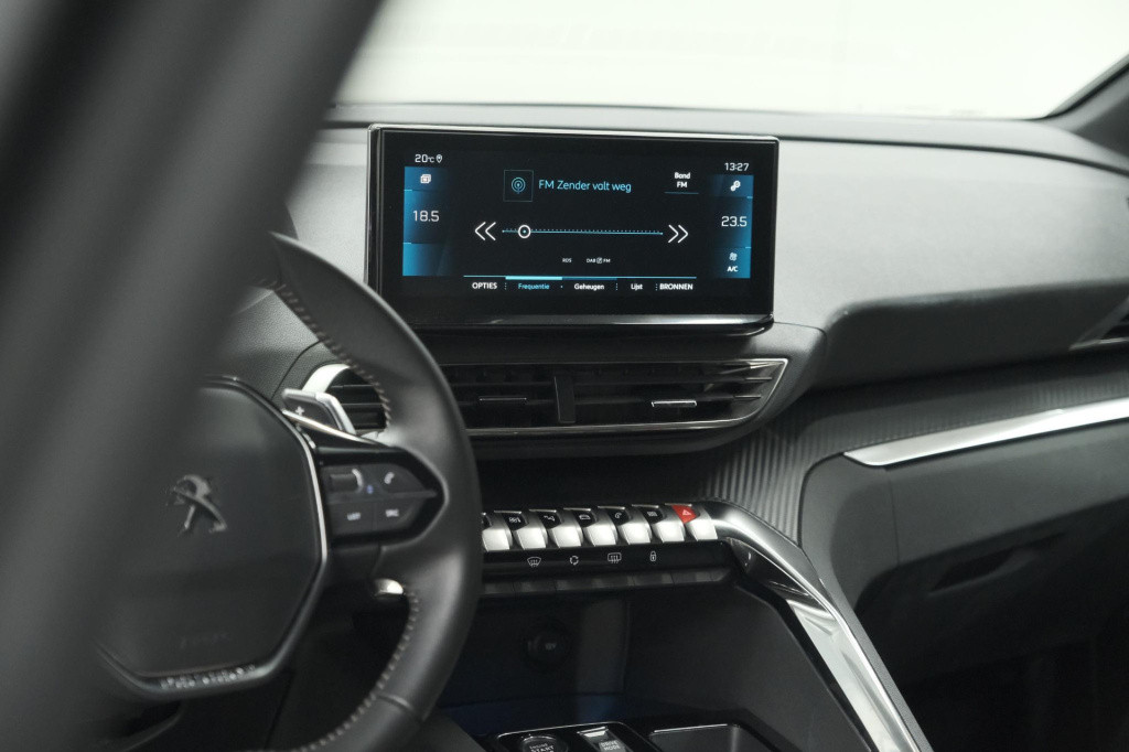 Peugeot 5008 hybrid 136 e-dsc6 allure | camera | apple carplay | navigatie 