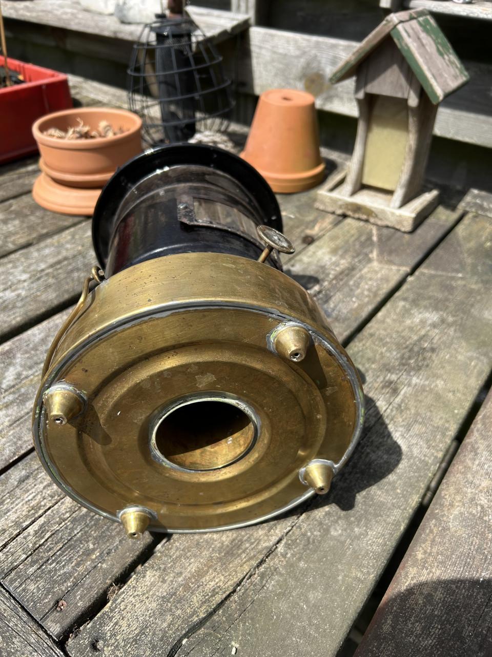 Antiek petroleumstel/kacheltje.