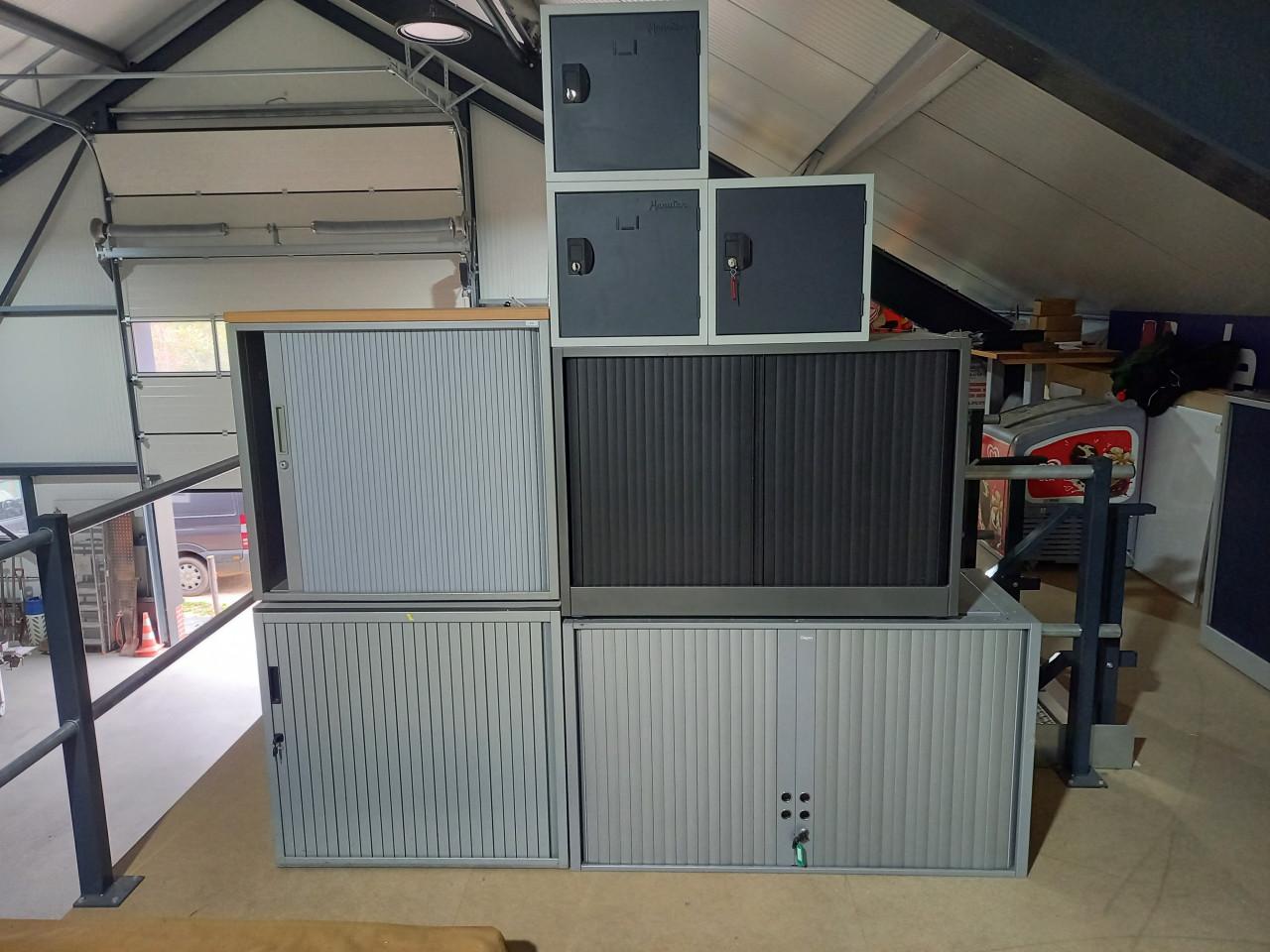 Metalen kast roldeurkast