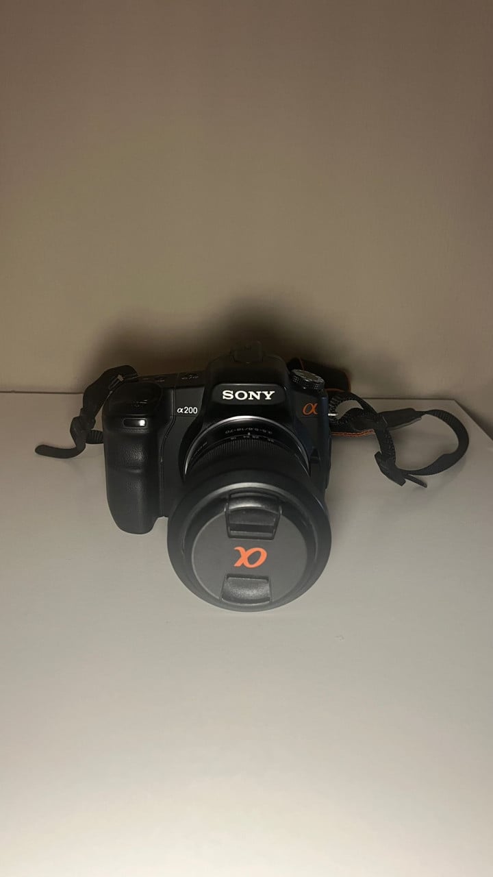 Sony A200 Camera