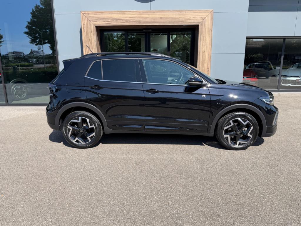 Volkswagen T-cross 1.5 tsi 150pk dsg r-line | camera | trekhaak | navi | iq