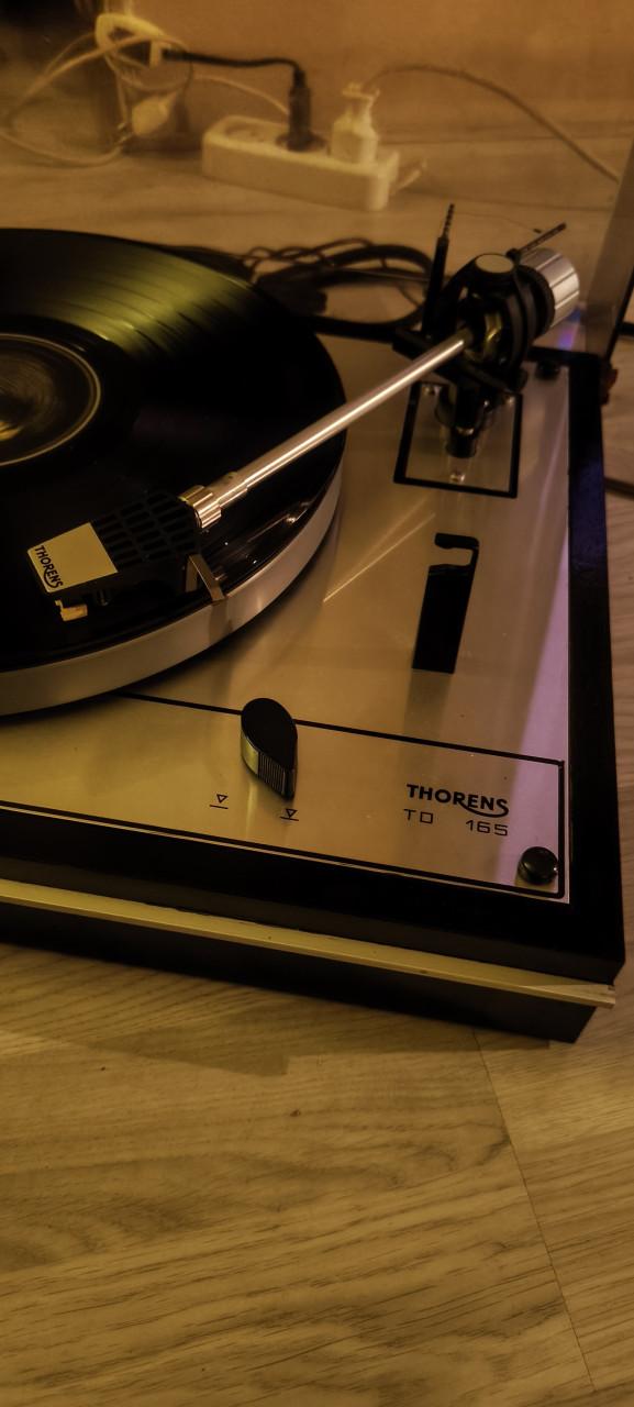 Thorens TD 165 draaitafel