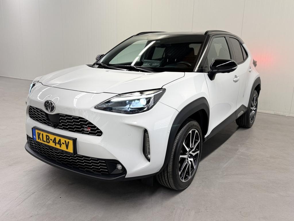 Toyota Yaris Cross 1.5 hyb 130 gr sport| hud| 360camera| adap.cruise| stoel