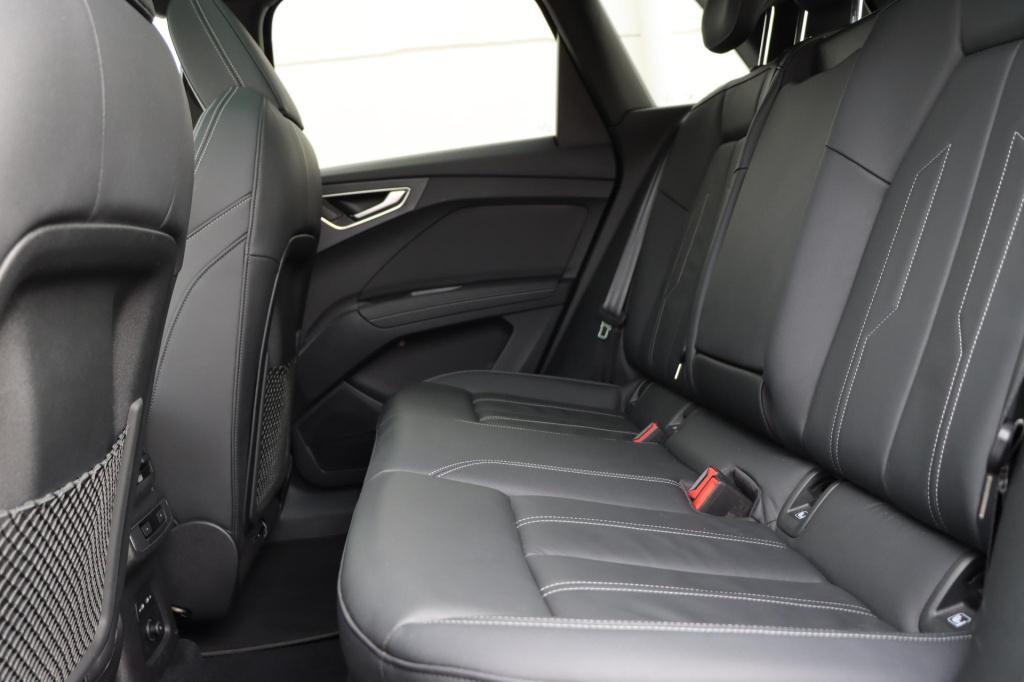 Audi Q4 E-tron 40 launch edition s competition 77 kwh