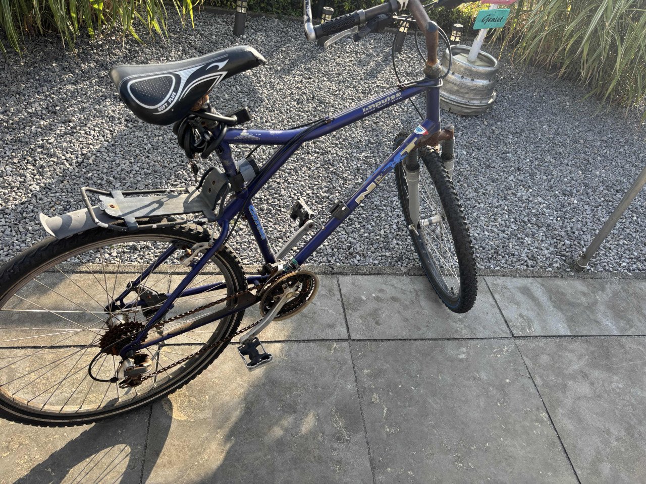 2 mountainbikes