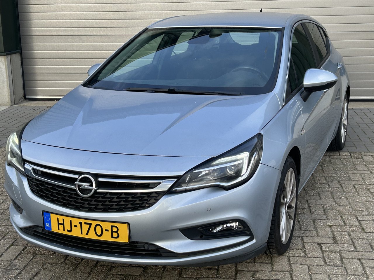 Opel  Astra K  BJ 2015   26500 Km  !!!