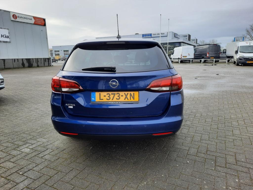Opel Astra sports tourer 1.2 design & tech