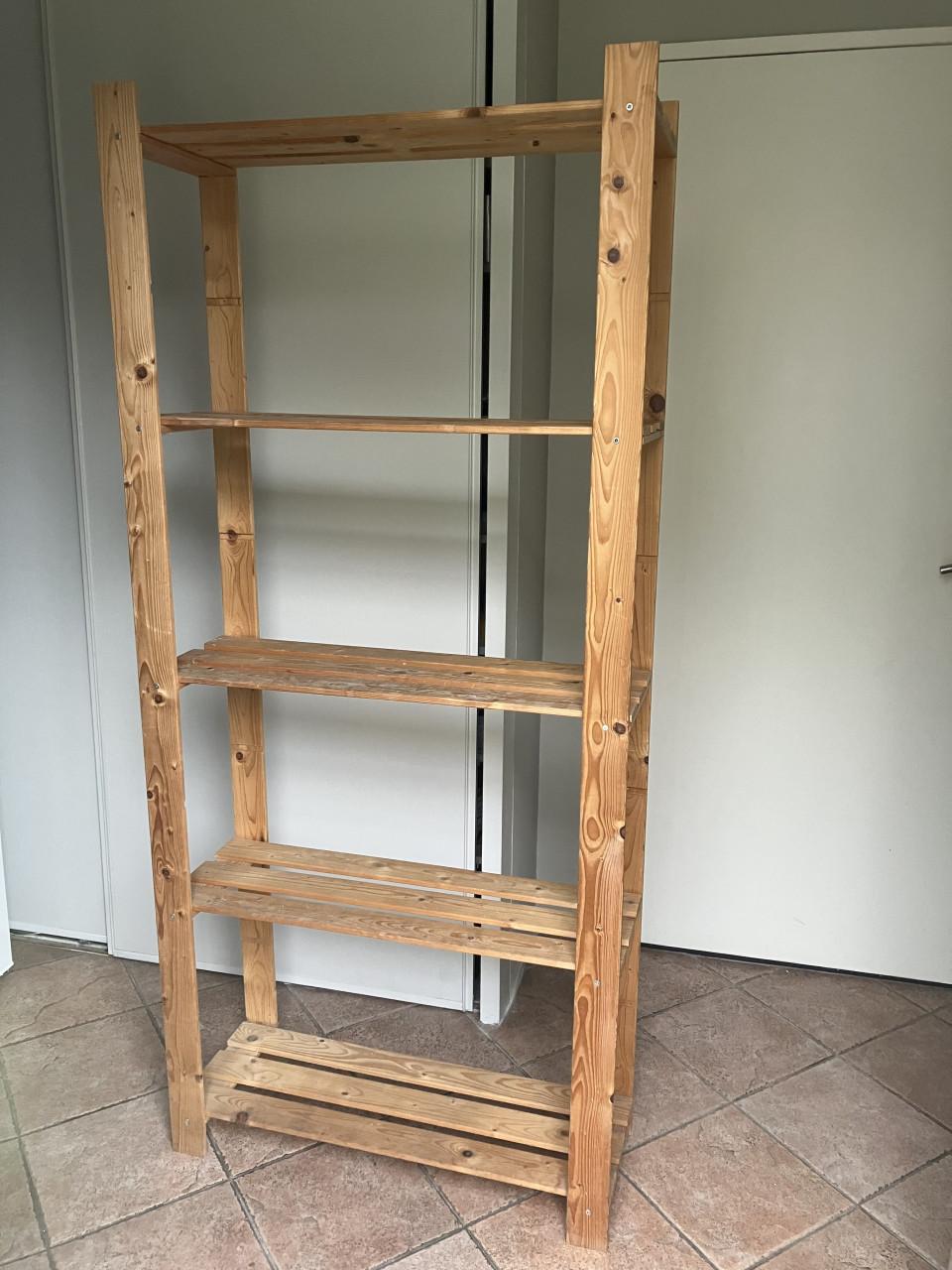 Opbergrek   GERESERVEERD