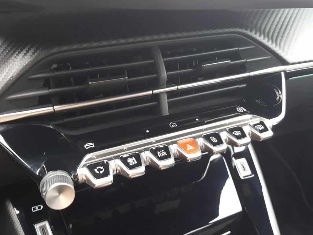 Peugeot E-2008 ev 54kwh 156pk gt |navi|bt|camera 360°|cruise&climate contro