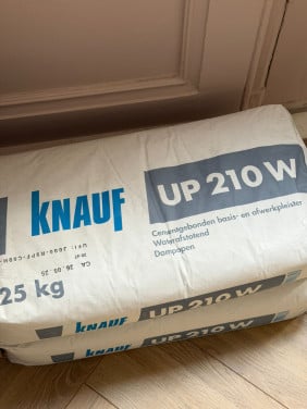KNAUF Cementgebonden pleister UP 210 W 25 kg