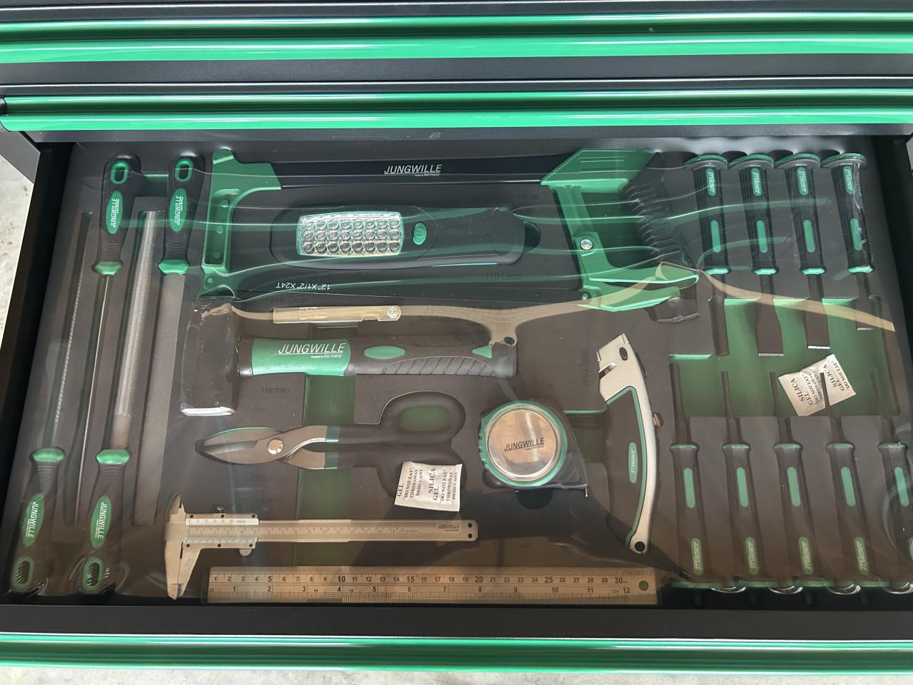 Gereedschapswagen Jungwille compleet gevuld 272-delig, nieuwprijs 7999,-