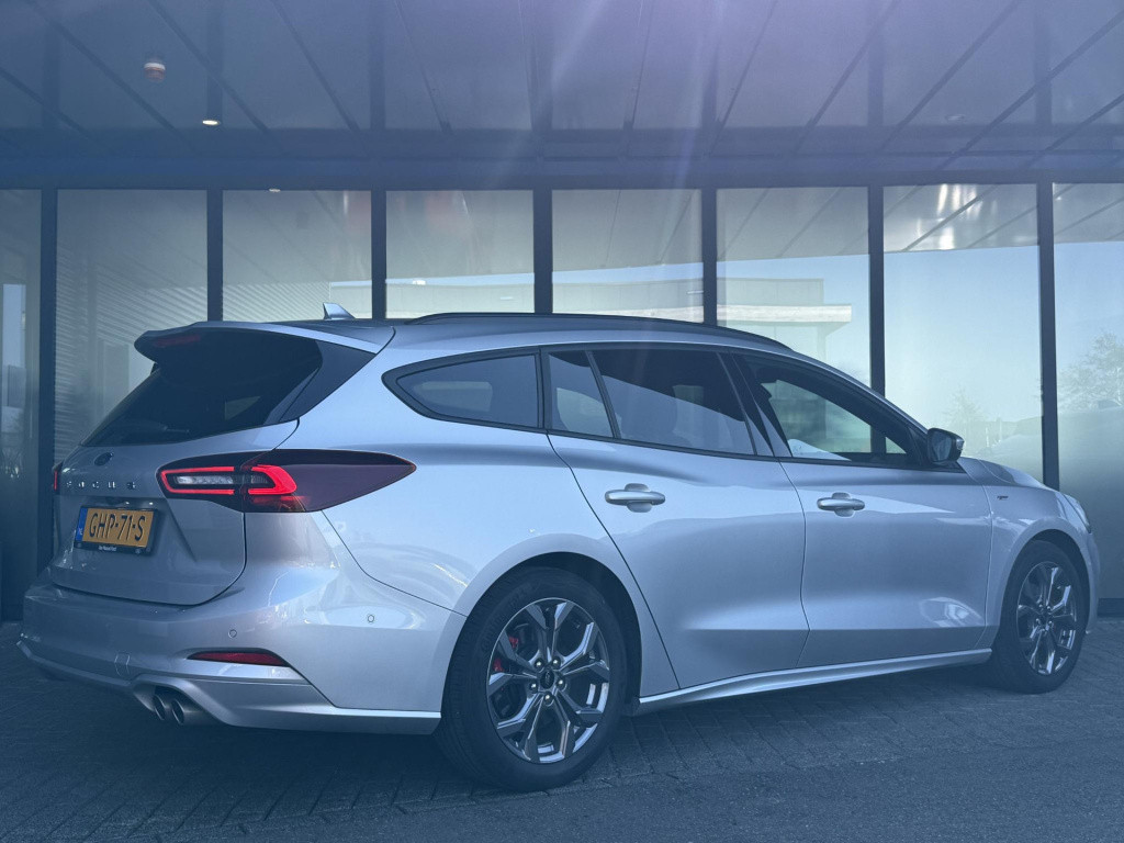 Ford Focus wagon 1.0 ecoboost hybrid st line x | leder interieur | draadloo