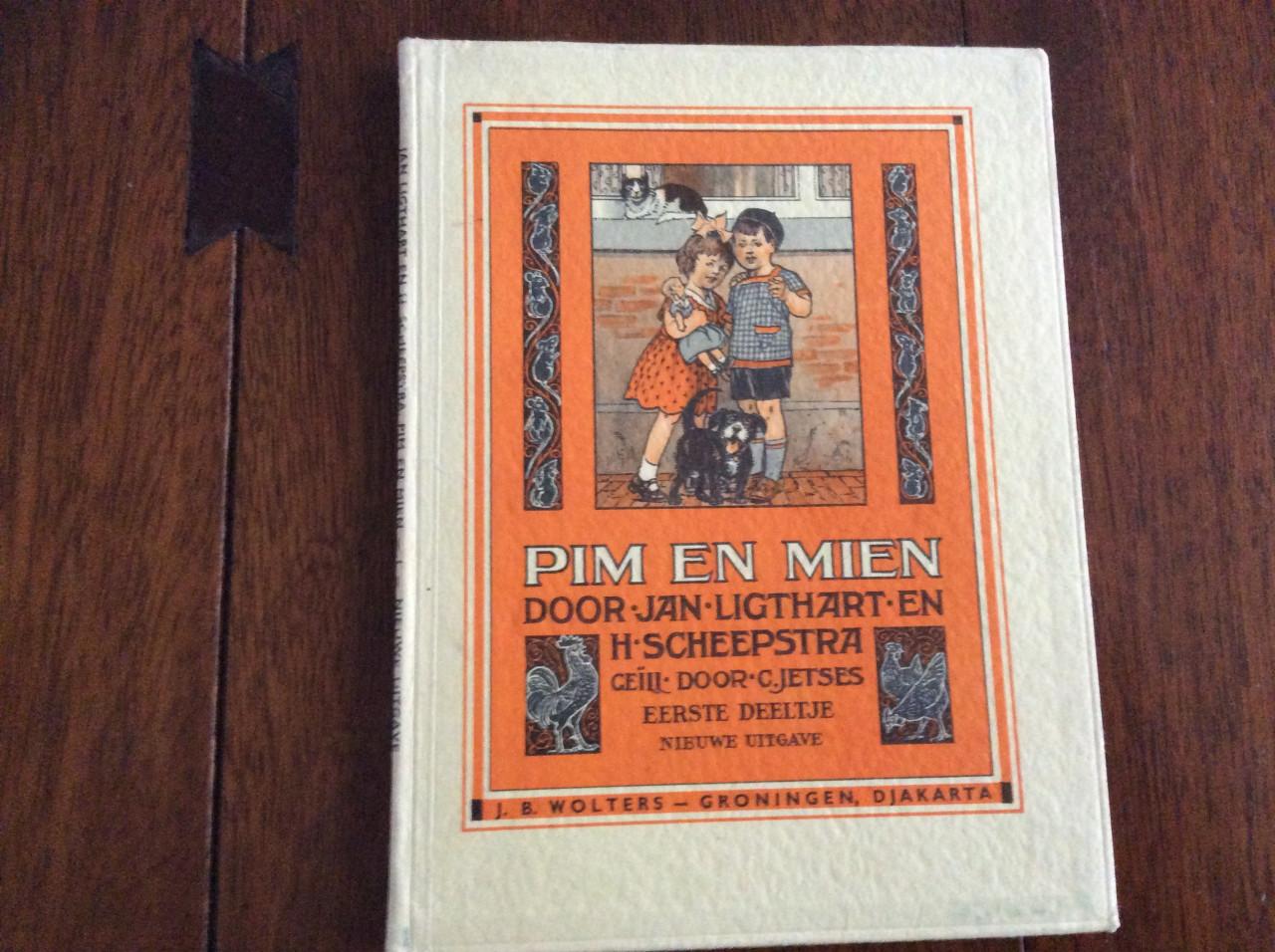 Nog bij moeder en Pim en Mien.     Jan Ligthart en H. Scheepstra.