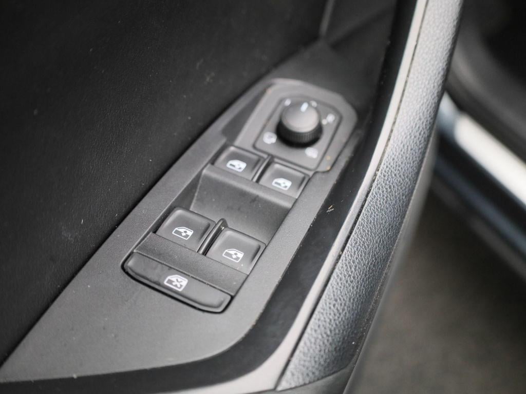 Skoda Kodiaq 1.5 tsi business edition | automaat | navigatie | stoel verwar