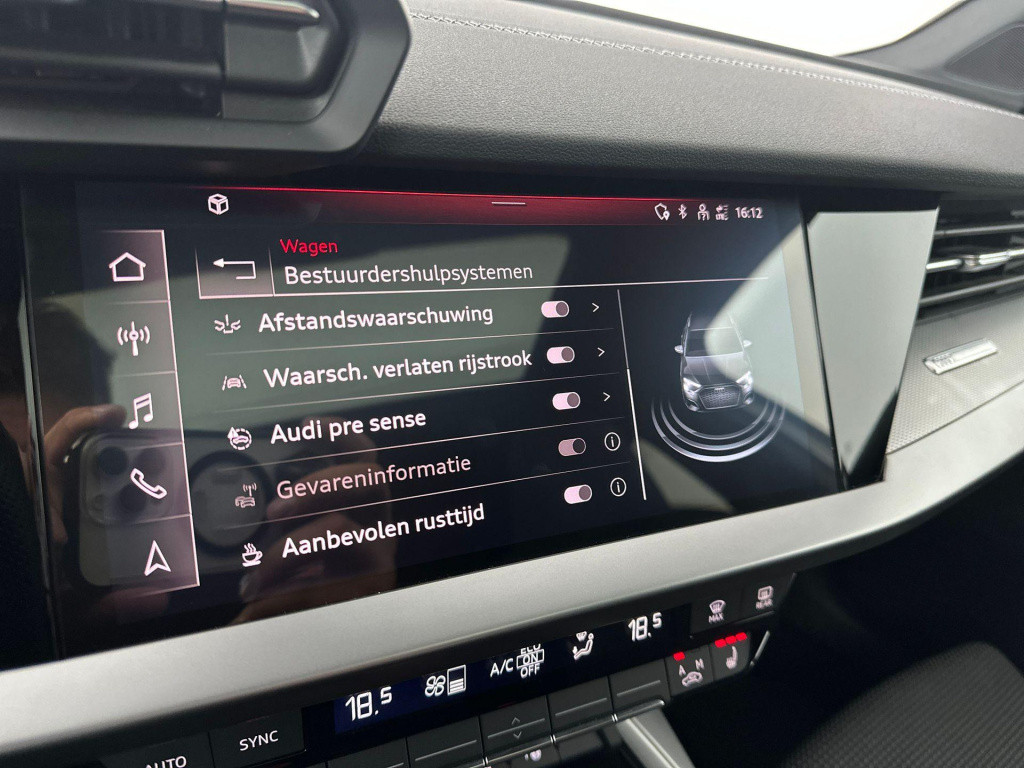Audi A3 sportback 45 tfsi e s-line pano b&o matrix carplay