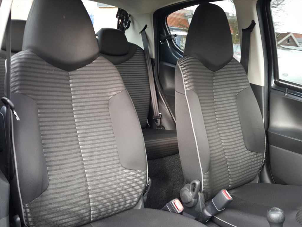 Peugeot 107 1.0 68pk 5d active airco | elektrische ramen | centrale vergren