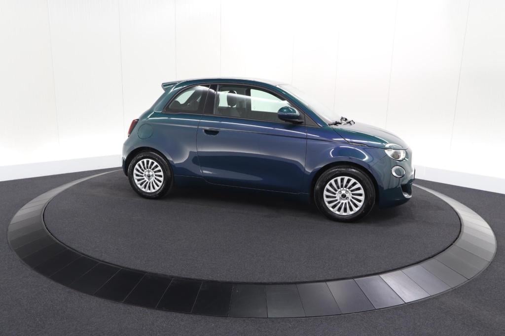 Fiat 500 urban 42 kwh | 96,9% soh | 3 fase laadfunctie | camera | apple car