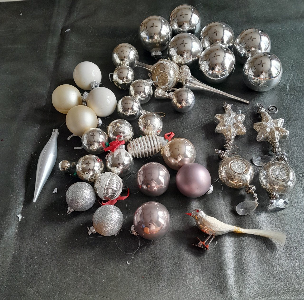 Div kerstversiering modern + ouderwets + 3 x Kerstboomstandaard €0,50/€6,00