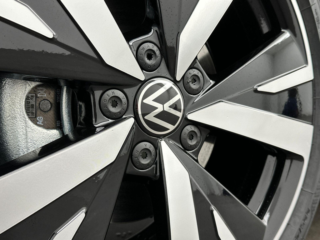 Volkswagen Golf life edition 1.5 etsi 85 kw / 116 pk hatchback 7 v