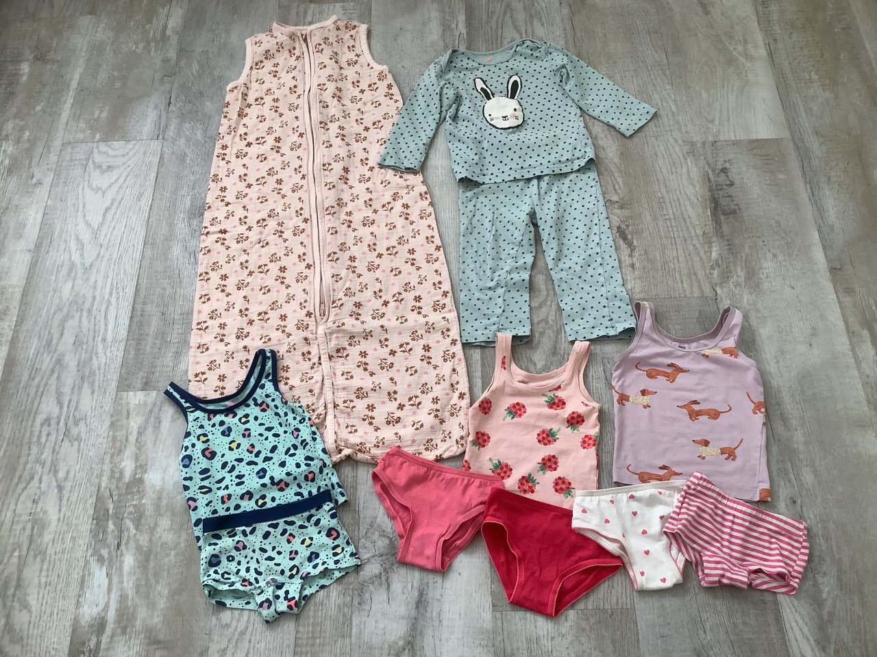 Meisjes Zomer Kledingpakket maat 92 - 43 stuks