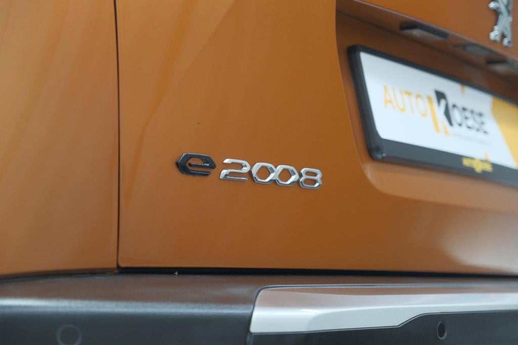 Peugeot E-2008 ev allure pack 50 kwh | 3 fase laadfunctie | parkeersensoren