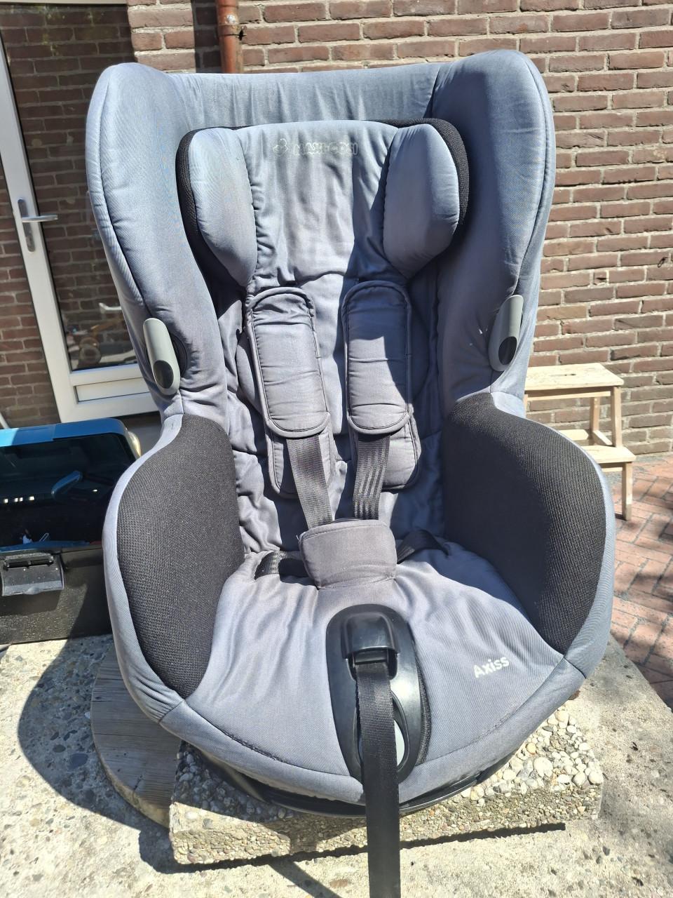 Autostoelen maxi cosi axiss
