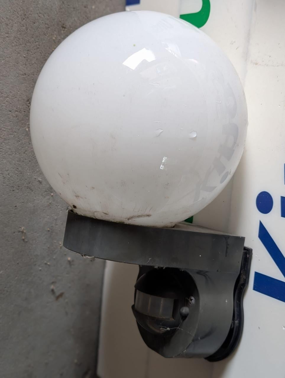 Buitenlamp met sensor
