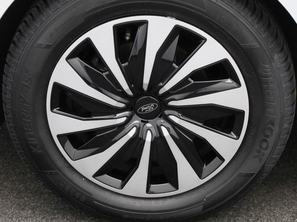 Ford Fiesta 1.0 ecoboost hybrid titanium | parkeer sensoren | cruise contro