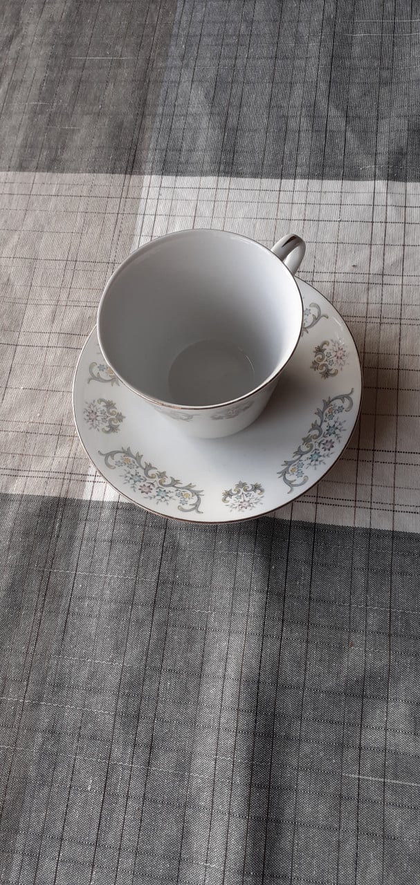 Koffiekopjes en schoteltjes, gebaksbordjes