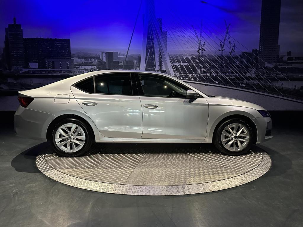 Skoda Octavia 1.5 tsi mhev business edition plus *navi*led*appconnect*camer