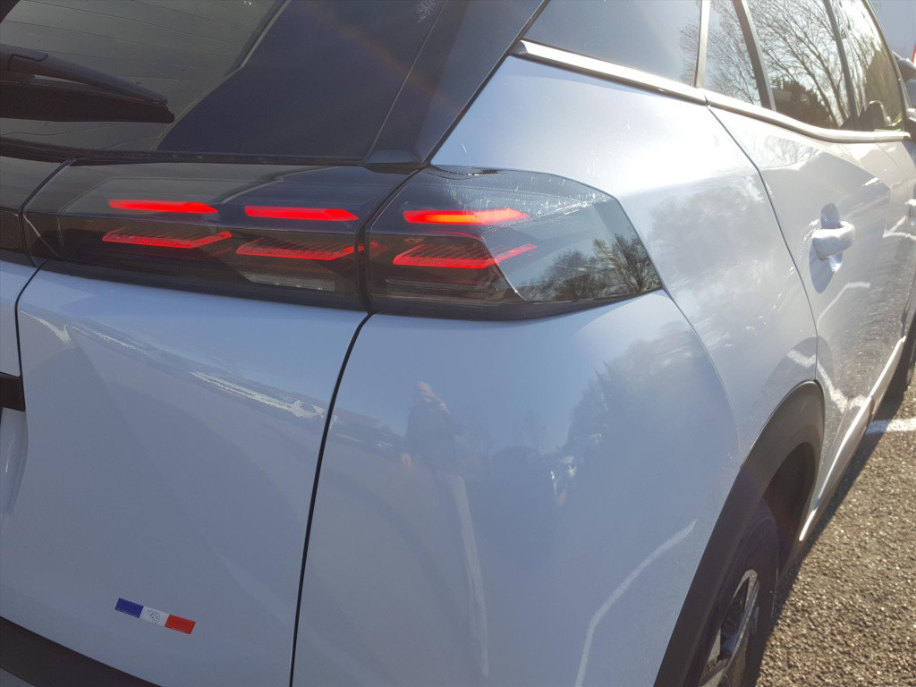 Peugeot 2008 allure 1.2 puretech 100pk navigatie | achteruitrijcamera | app