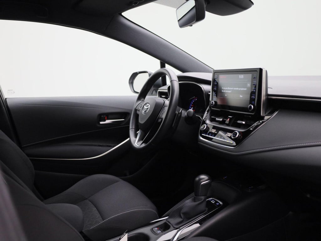 Toyota Corolla 2.0 hybrid dynamic | automaat | lmv | cruise control | stoel