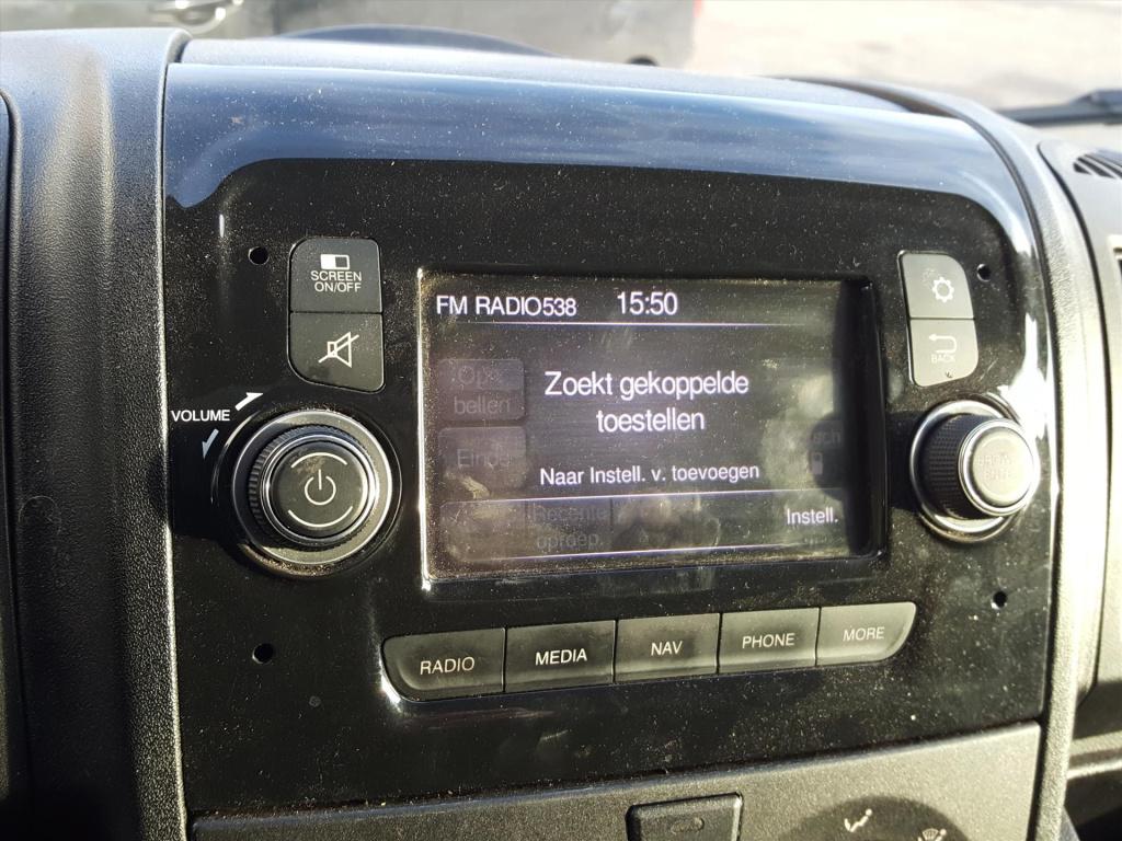 Peugeot Boxer gb 333 l2h2 bluehdi 140pk trekhaak | navigatie | cruise contr