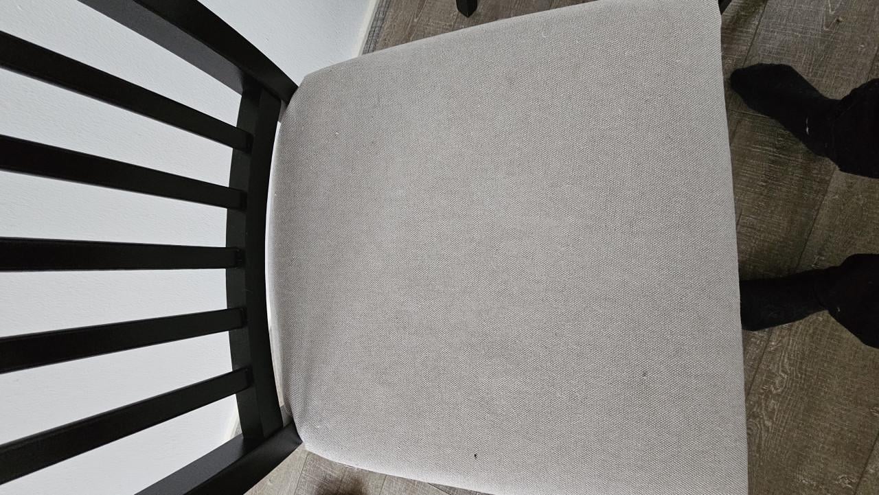 2x IKEA EKEDALEN stoelen