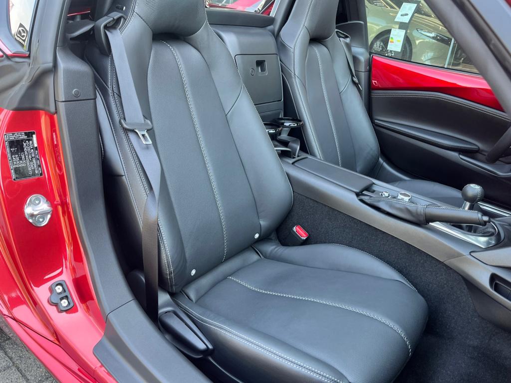 Mazda Mx-5 rf 1.5 skyactiv-g 132 luxury