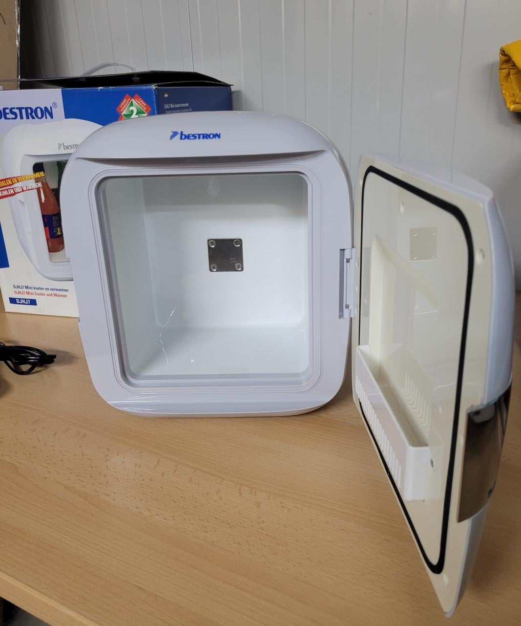 Mini koelkast en verwarmer