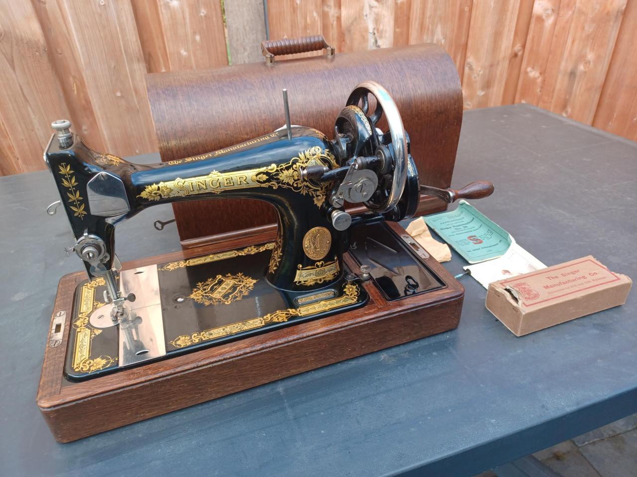 Oude Singer naaimachine