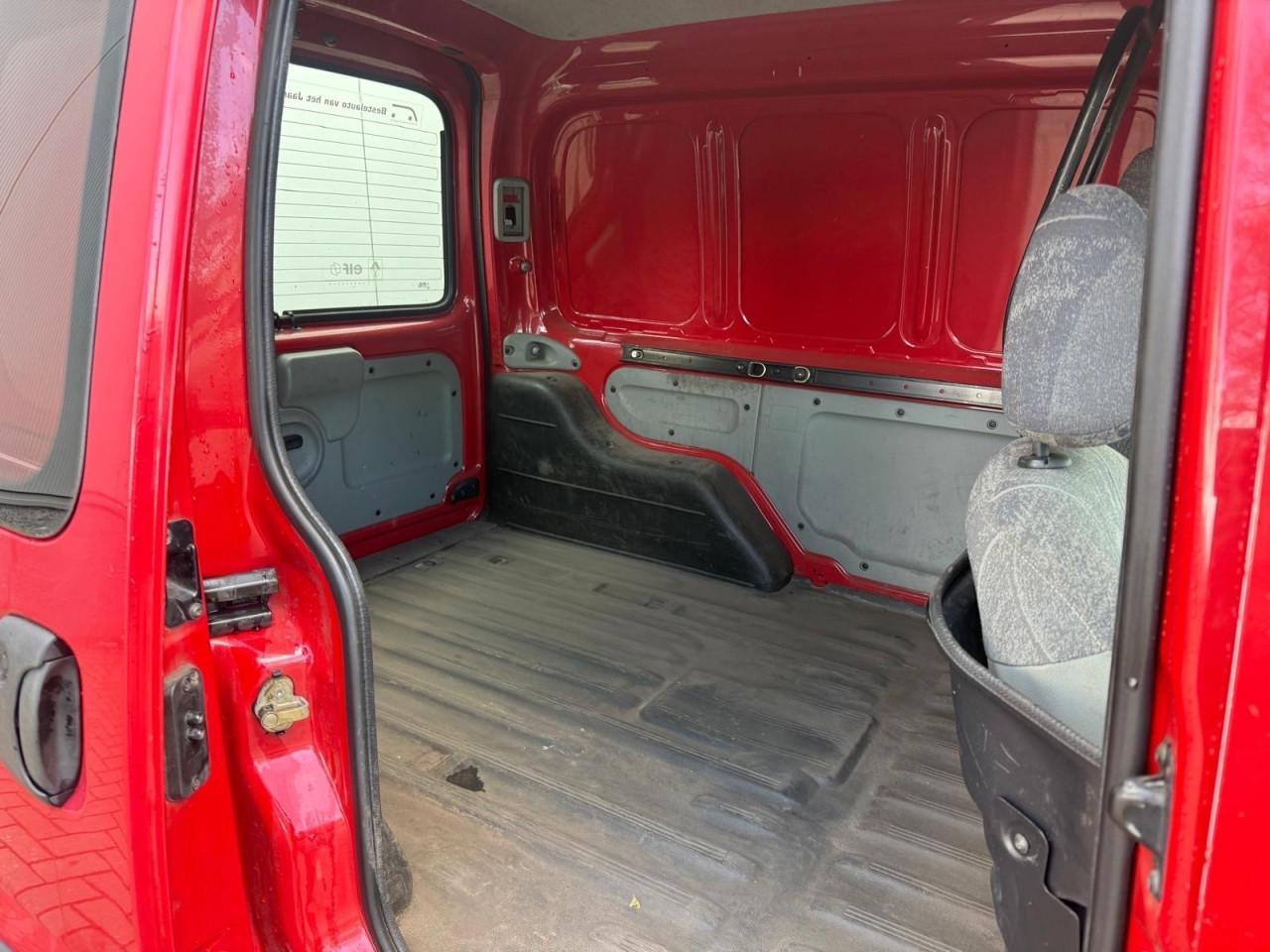 Renault Kangoo 1.6-16V Automaat Benzine