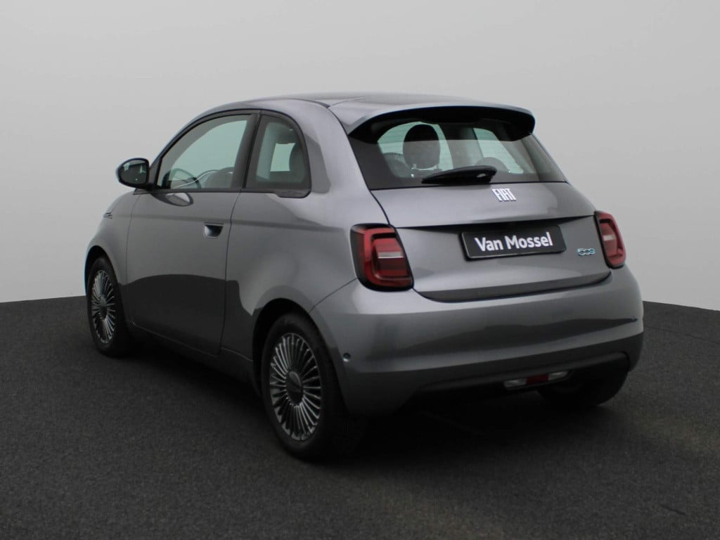 Fiat 500 icon 42 kwh | navigatie | ecc | parkeersensoren | lichtmetalen vel