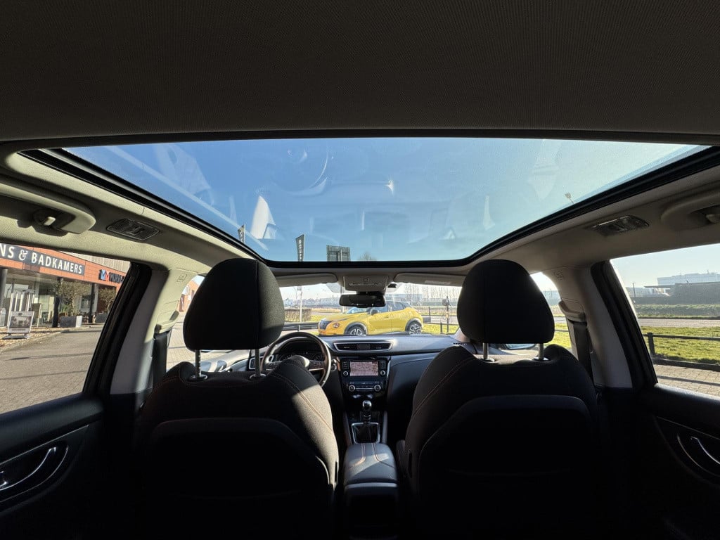 Nissan Qashqai 1.3 dig-t n-motion | panoramadak | apple carplay/android aut