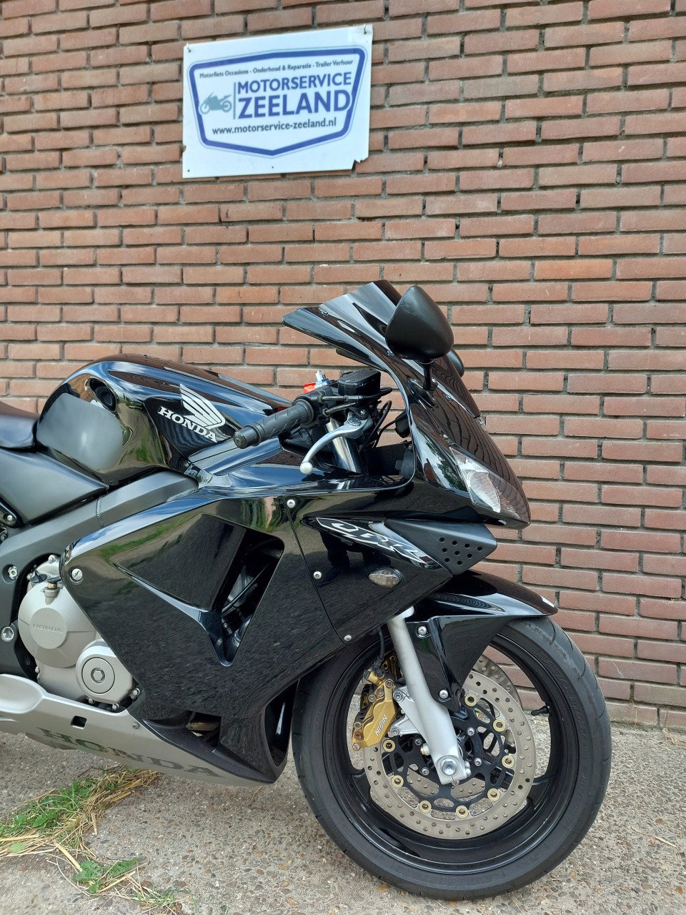 Honda CBR 600RR (Full Black)