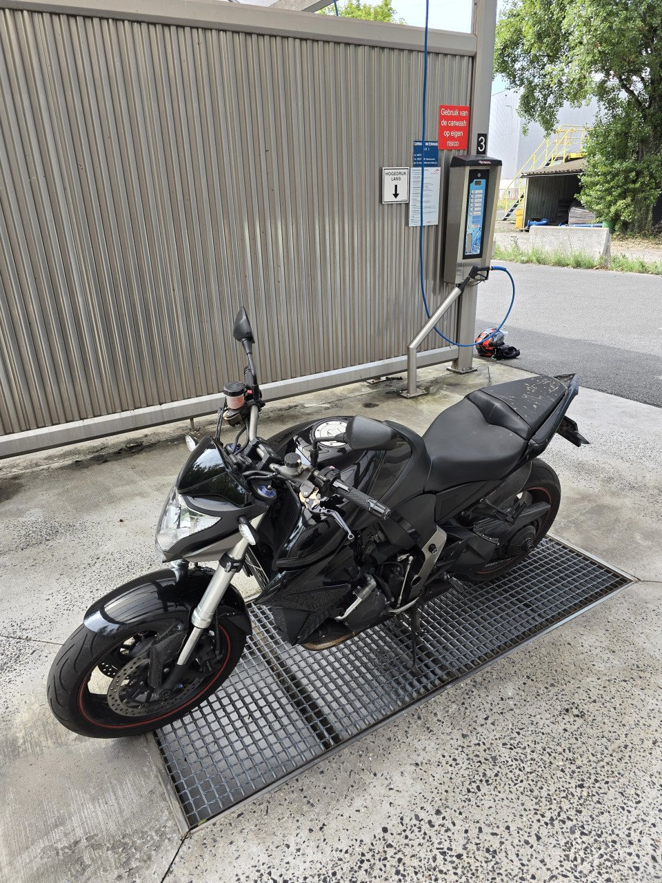 Cb1000r