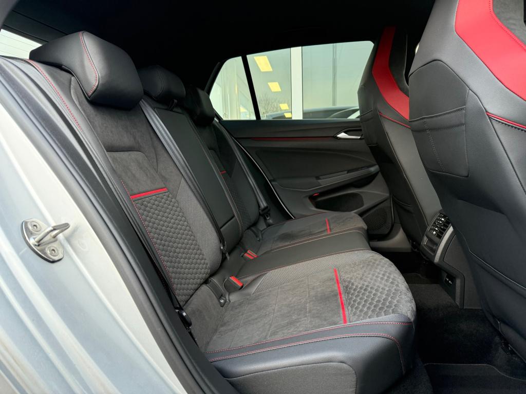 Volkswagen Golf 2.0 tsi gti clubsport dsg 300 pk