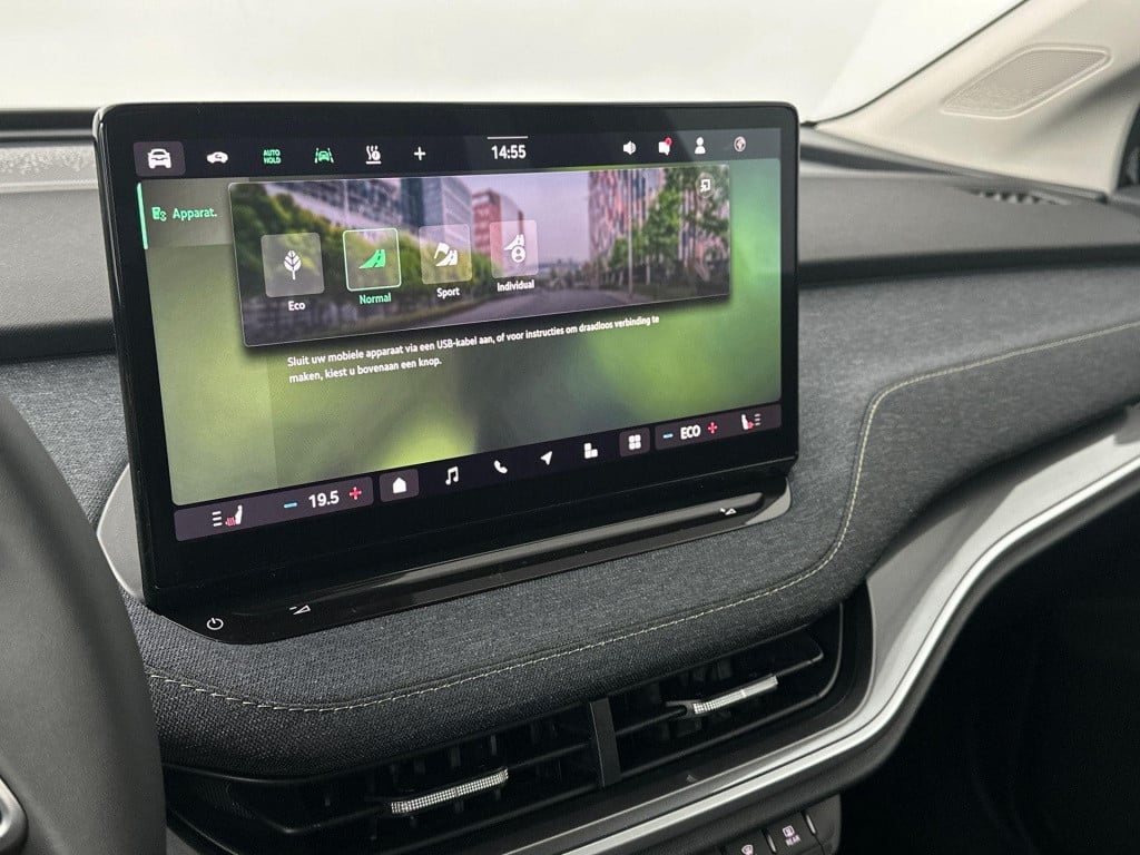 Skoda Elroq business edition tour elektromotor 210 kw / 286 pk