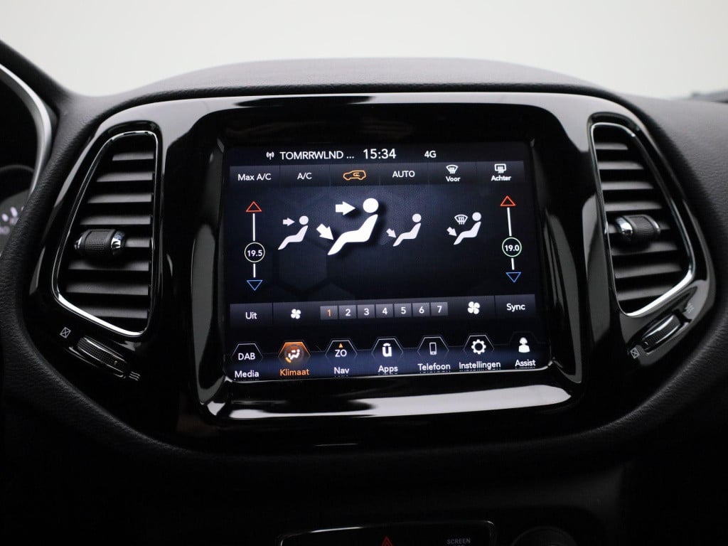 Jeep Compass 1.3t limited | automaat | navigatie | apple carplay / android 