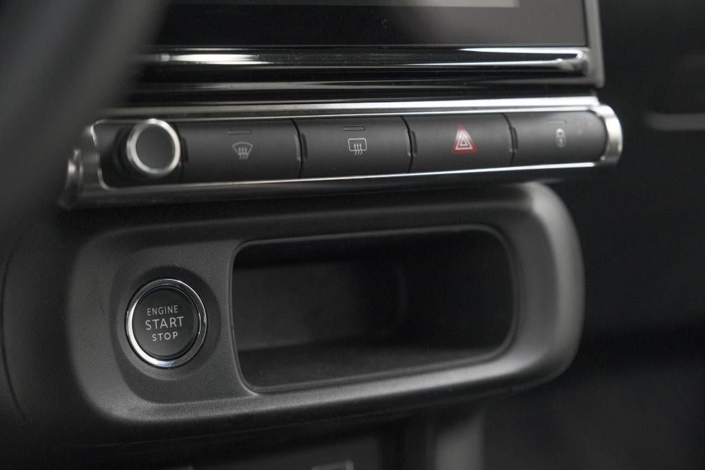 Citroen C3 puretech 83 max | camera | stoelverwarming | navigatie | parkeer